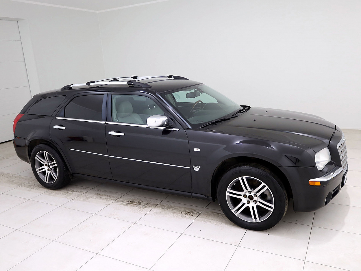 Chrysler 300 C Limited 4x4 ATM 3.5 183 kW - Photo 1