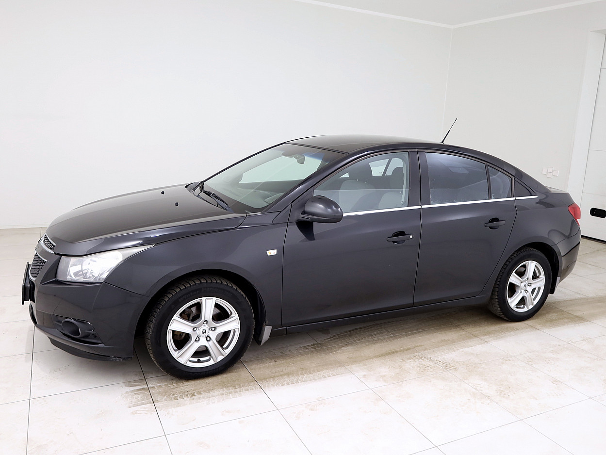 Chevrolet Cruze Comfort ATM 2.0 VCDi 110 kW - Photo 2