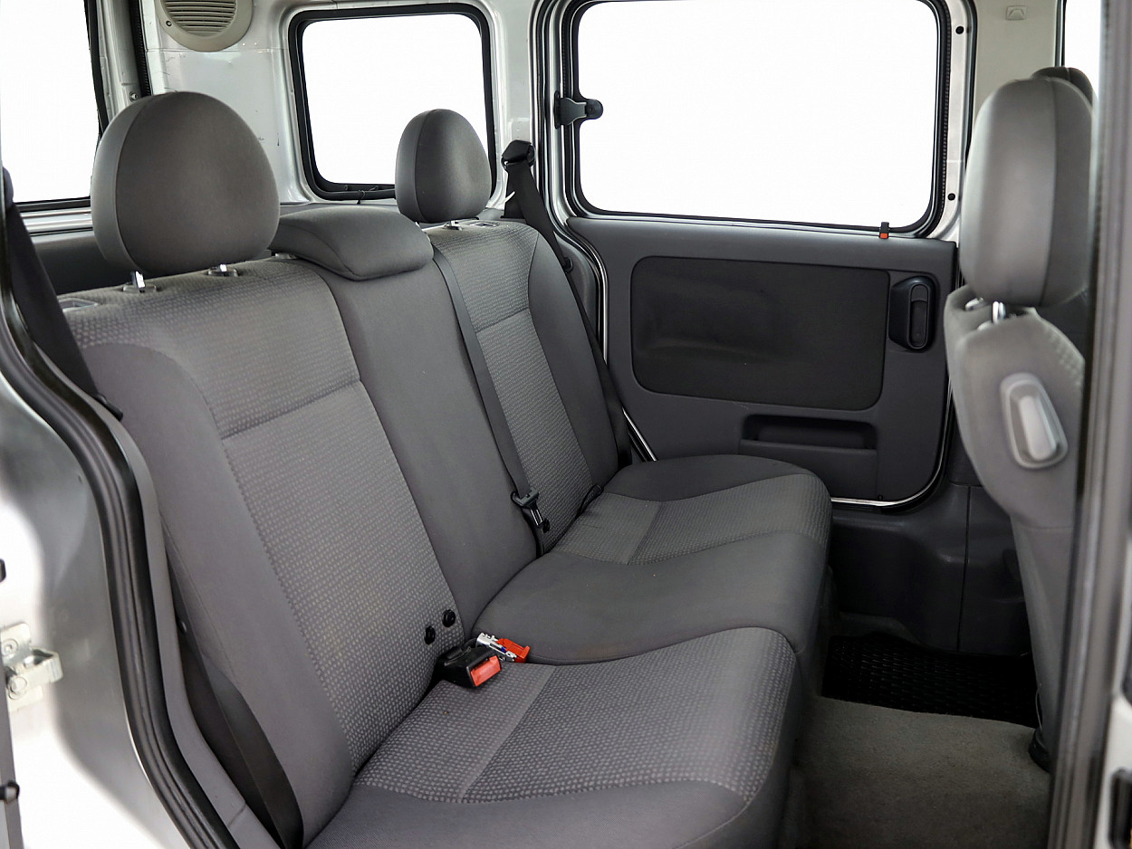 Opel Combo Kombi Passenger 1.2 CDTi 51 kW - Photo 7