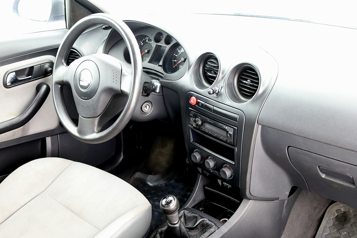 SEAT Ibiza Comfortline Facelift 1.2 47 kW - Photo 6
