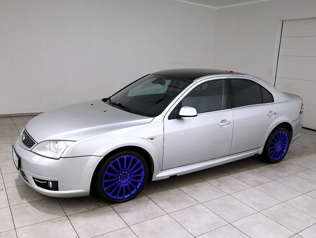 Ford Mondeo ST220 3.0 166 kW - Photo 2