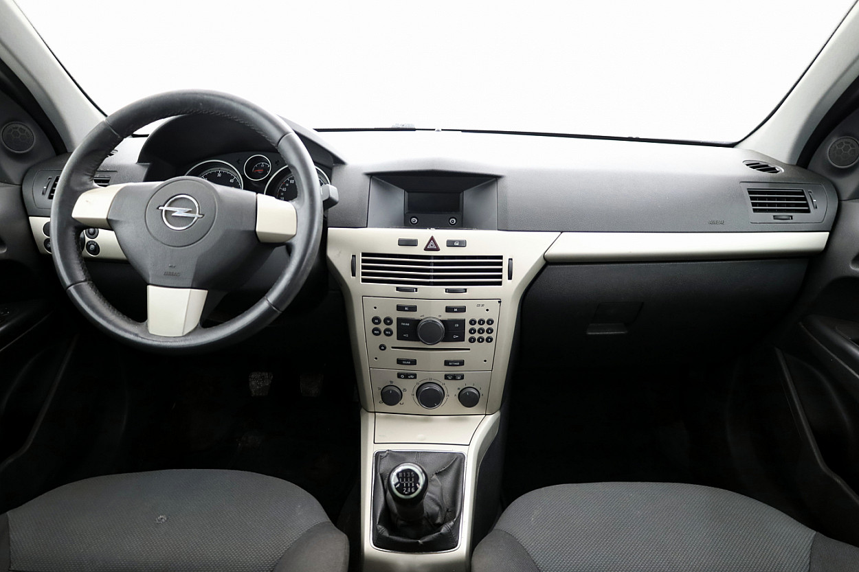 Opel Astra Facelift 1.7 CDTi 81 kW - Photo 5