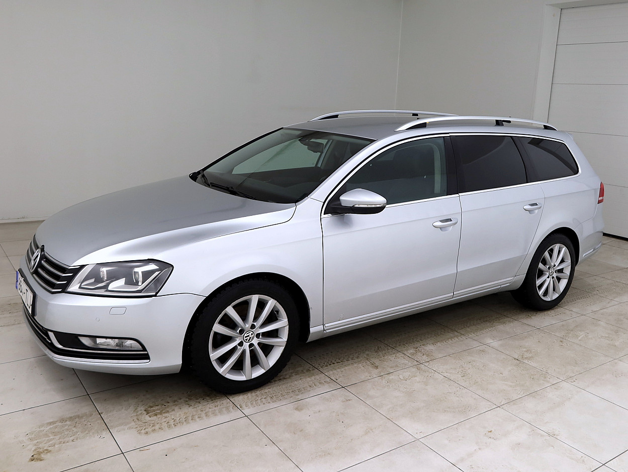 Volkswagen Passat Highline ATM 2.0 TDI 103 kW - Photo 2