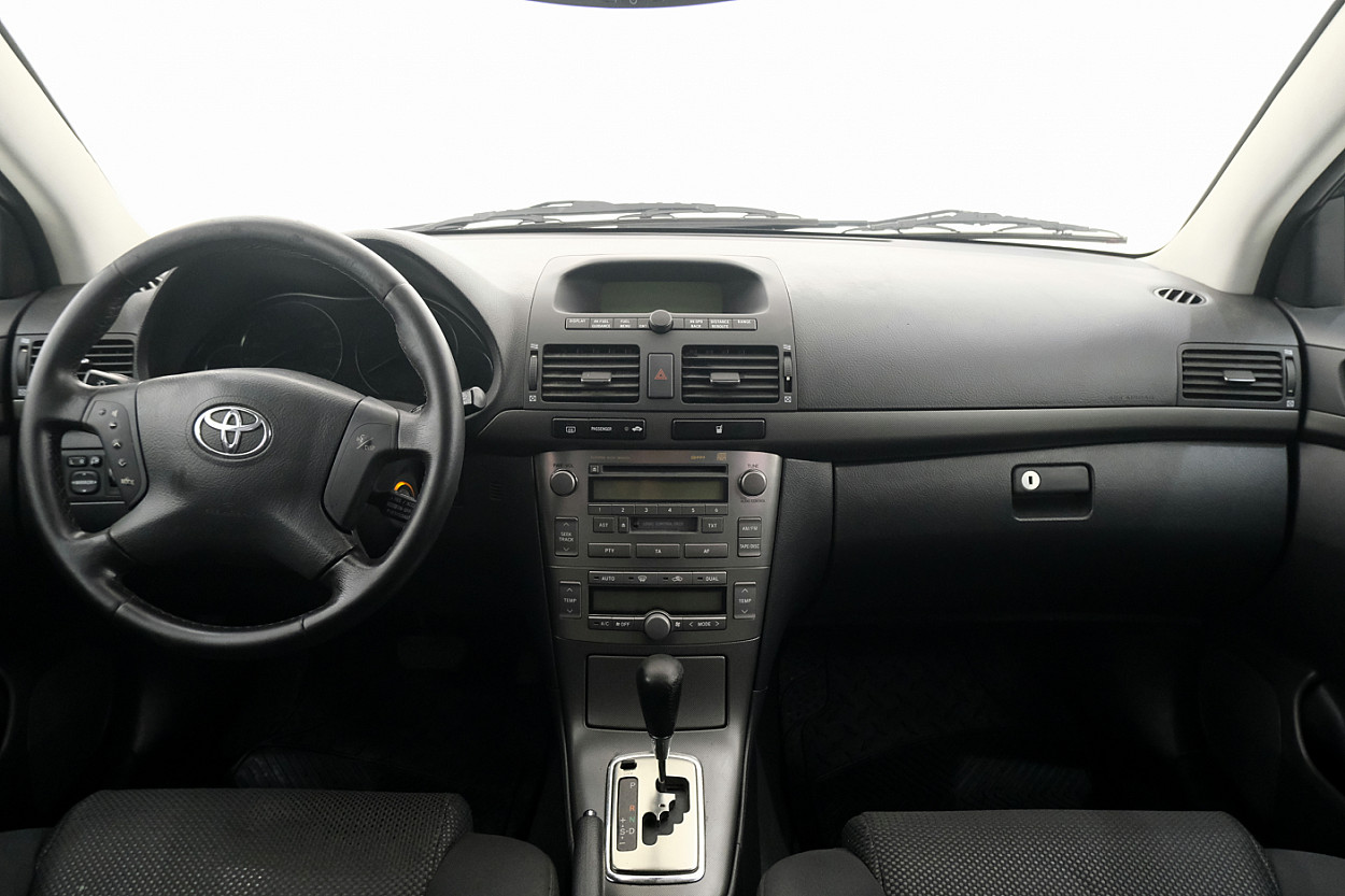 Toyota Avensis Linea Sol ATM 2.0 108 kW - Photo 5