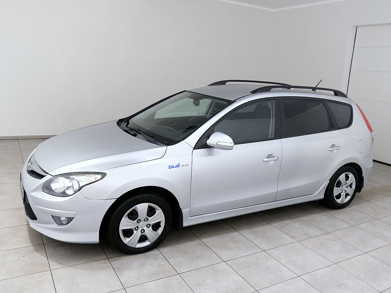 Hyundai i30 Facelift 1.6 93 kW - Photo 2