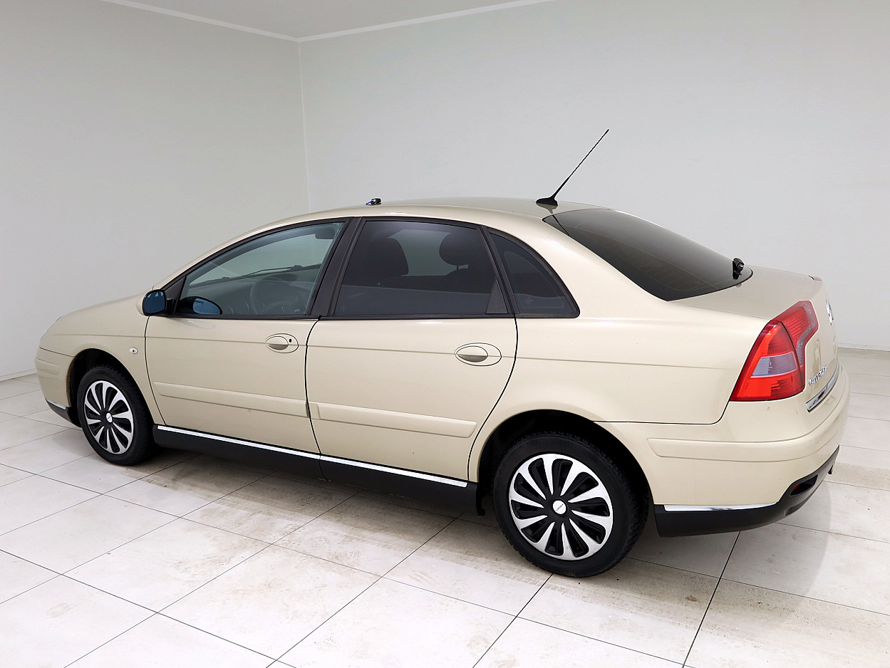 Citroen C5 Comfort Facelift 2.0 103 kW - Photo 4