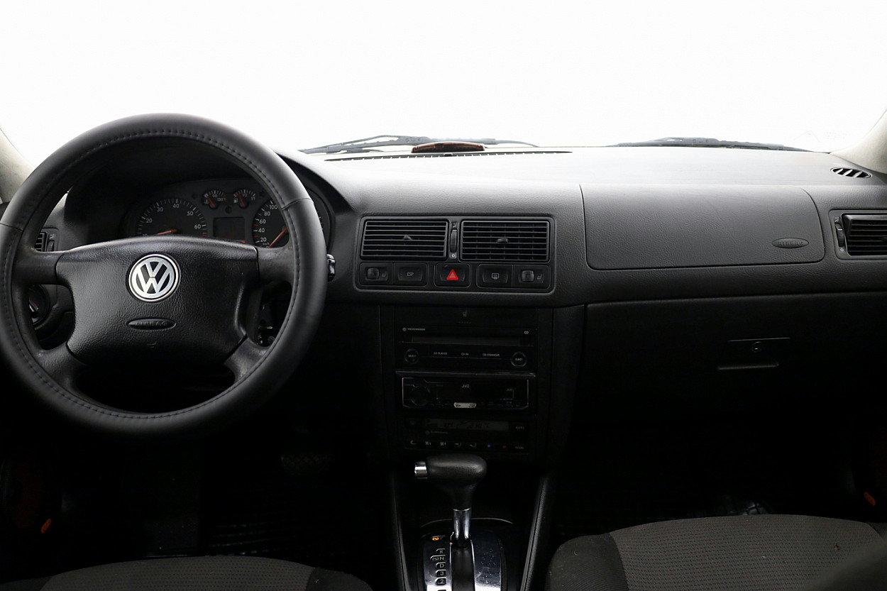 Volkswagen Golf Comfortline ATM 1.6 75 kW - Photo 5