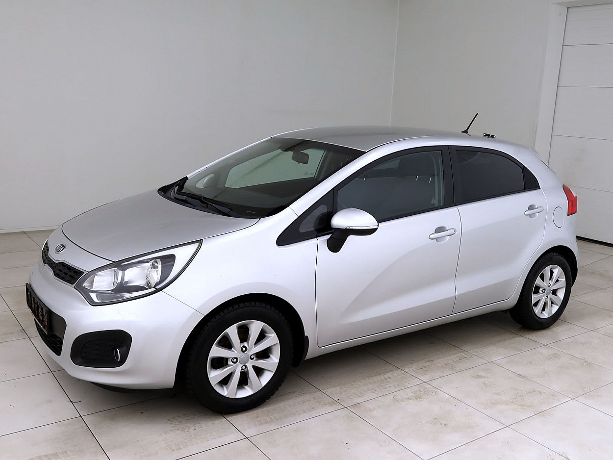 Kia Rio Comfort 1.4 80 kW - Photo 2