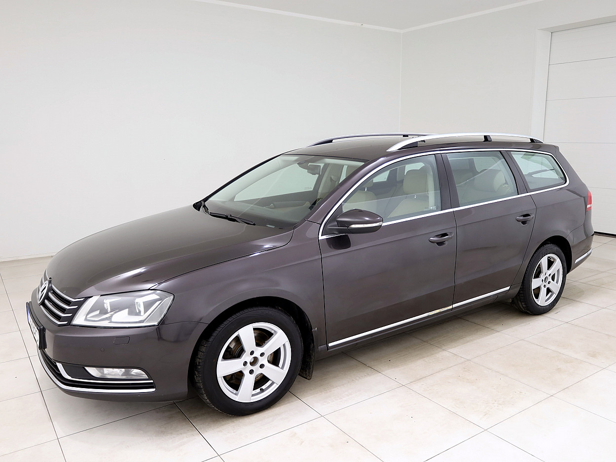 Volkswagen Passat Highline ATM 2.0 TDI 125 kW - Photo 2