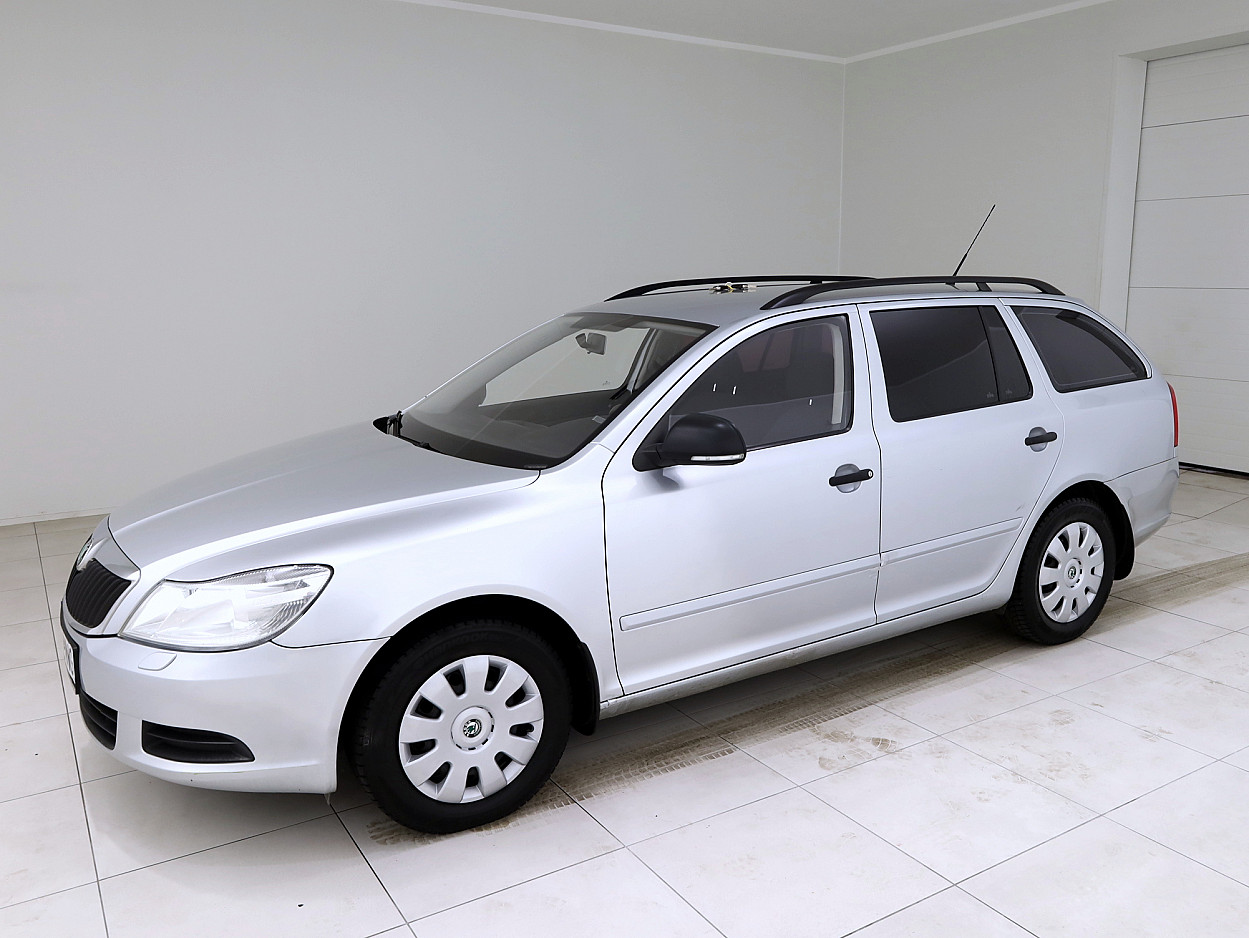 Skoda Octavia Comfortline Facelift 1.4 90 kW - Photo 2