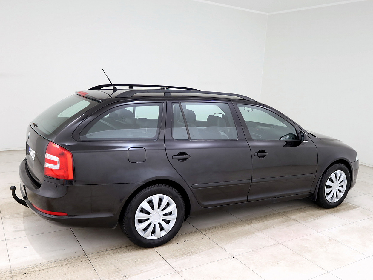 Skoda Octavia VRS 2.0 147 kW - Photo 3