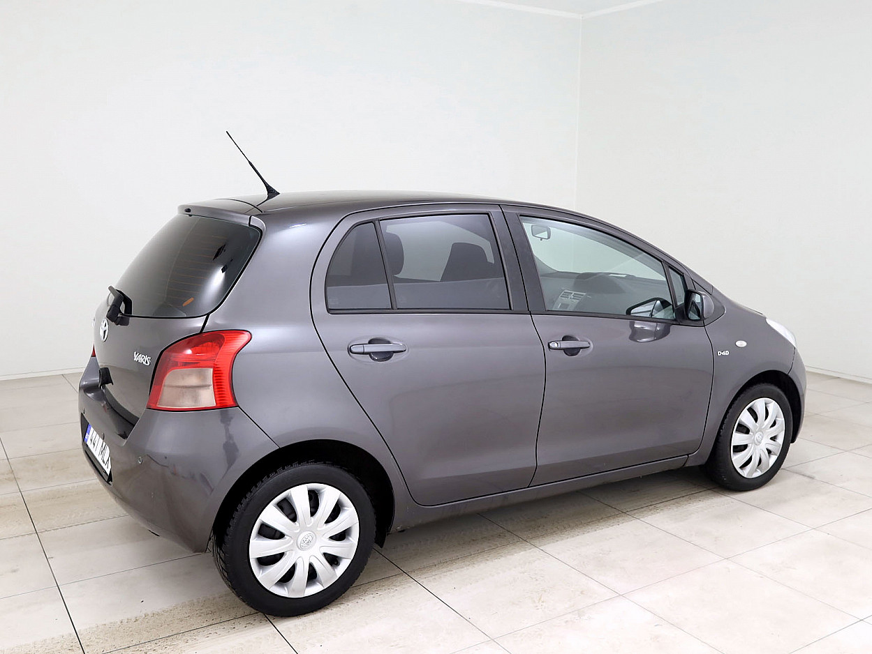 Toyota Yaris Linea Sol Facelift ATM 1.4 D-4D 66 kW - Photo 3