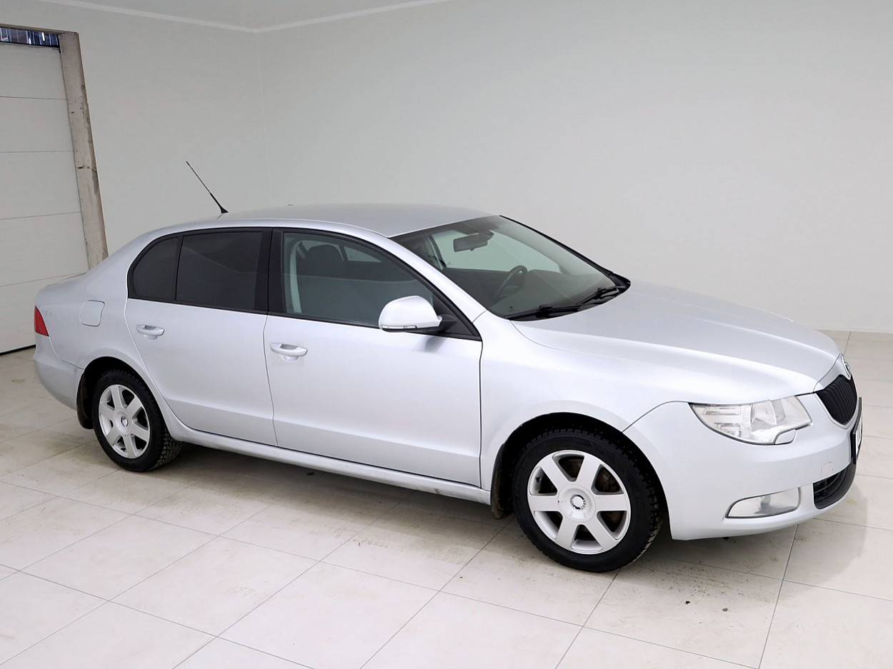 Skoda Superb Comfortline 1.8 118 kW - Photo 1