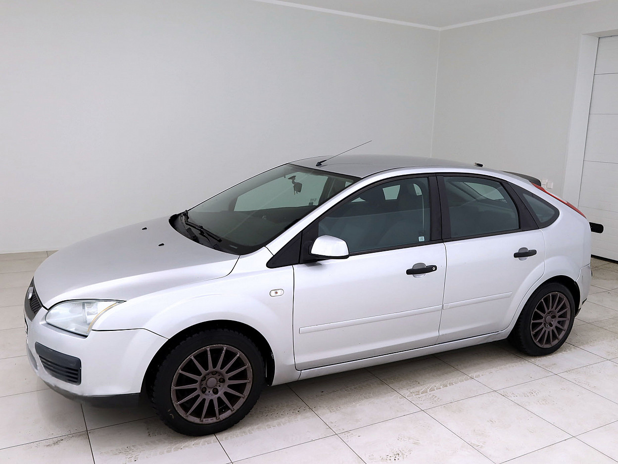 Ford Focus Trend 1.6 85 kW - Photo 2