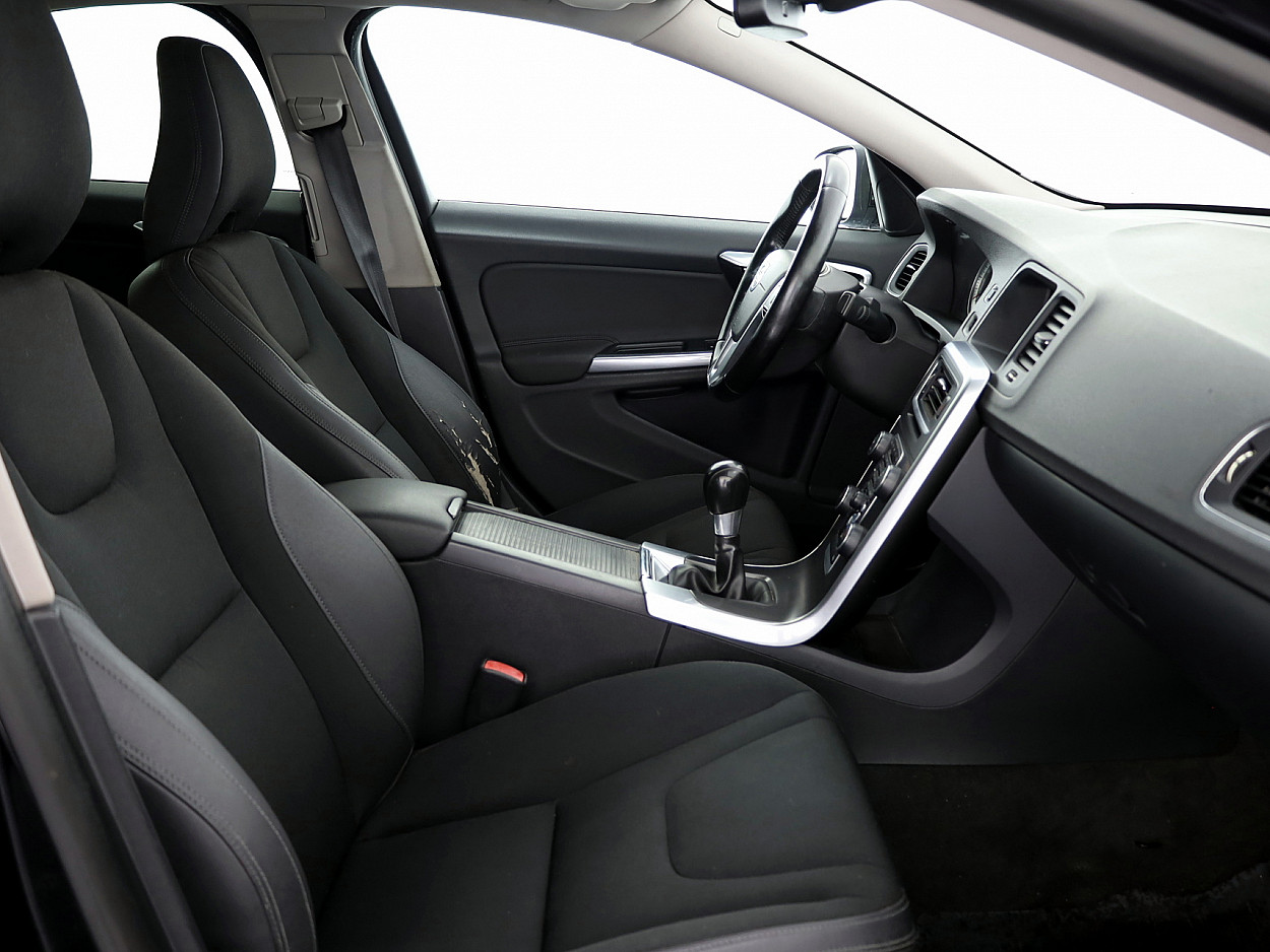 Volvo S60 Momentum 2.0 D5 120kW