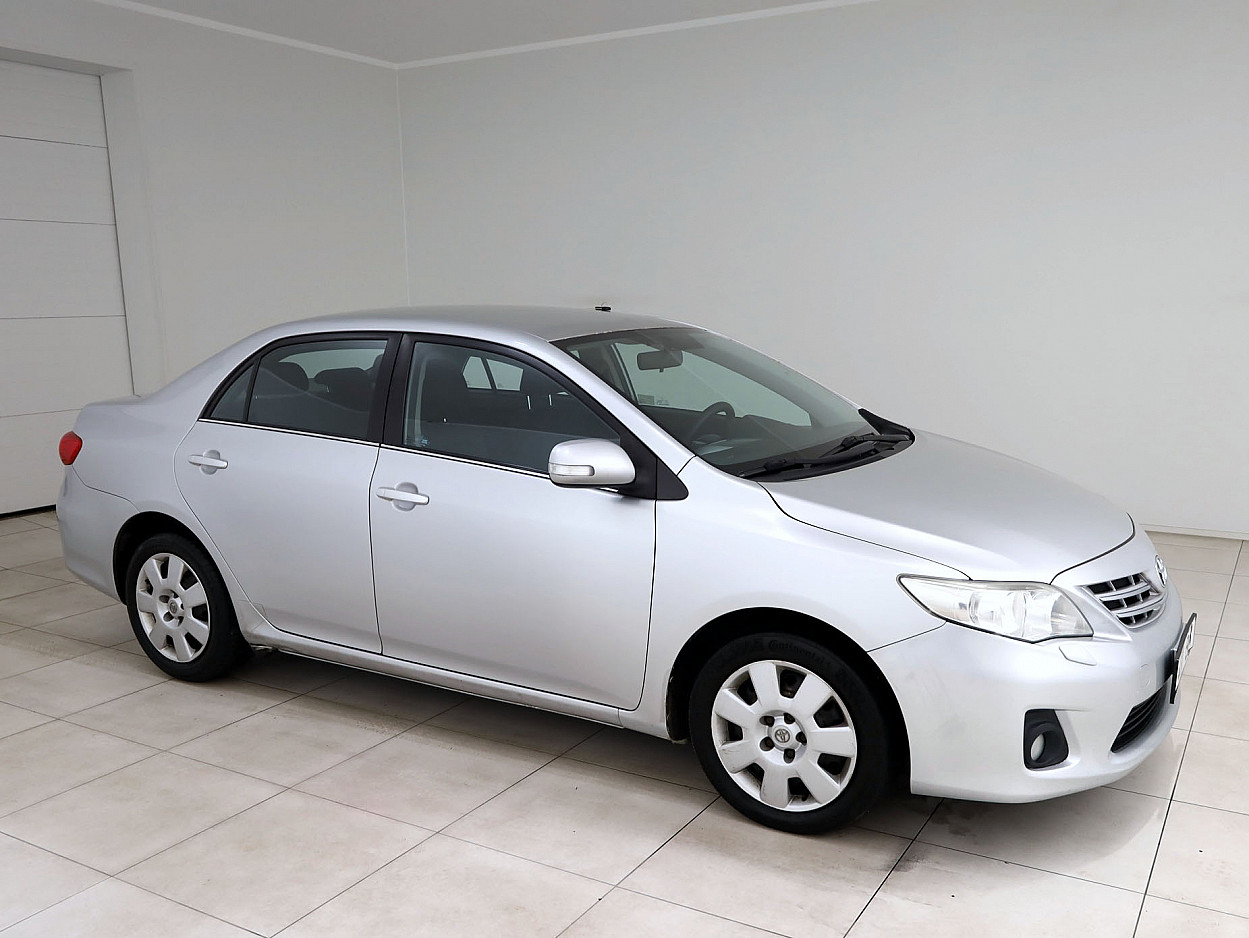 Toyota Corolla Linea Sol Facelift 1.6 97 kW - Photo 1