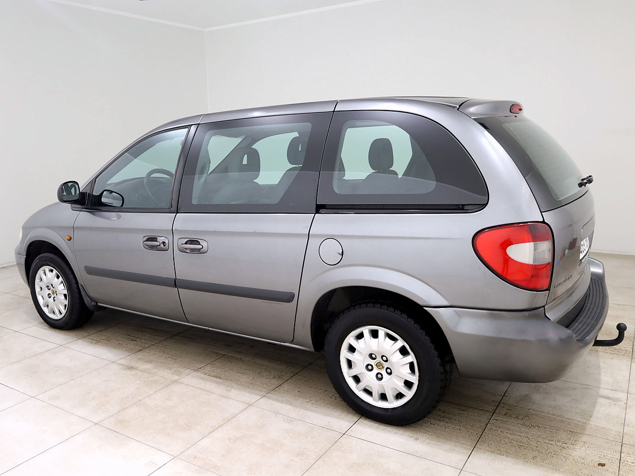 Chrysler Voyager Comfort ATM 2.8 CRD 110 kW - Photo 4