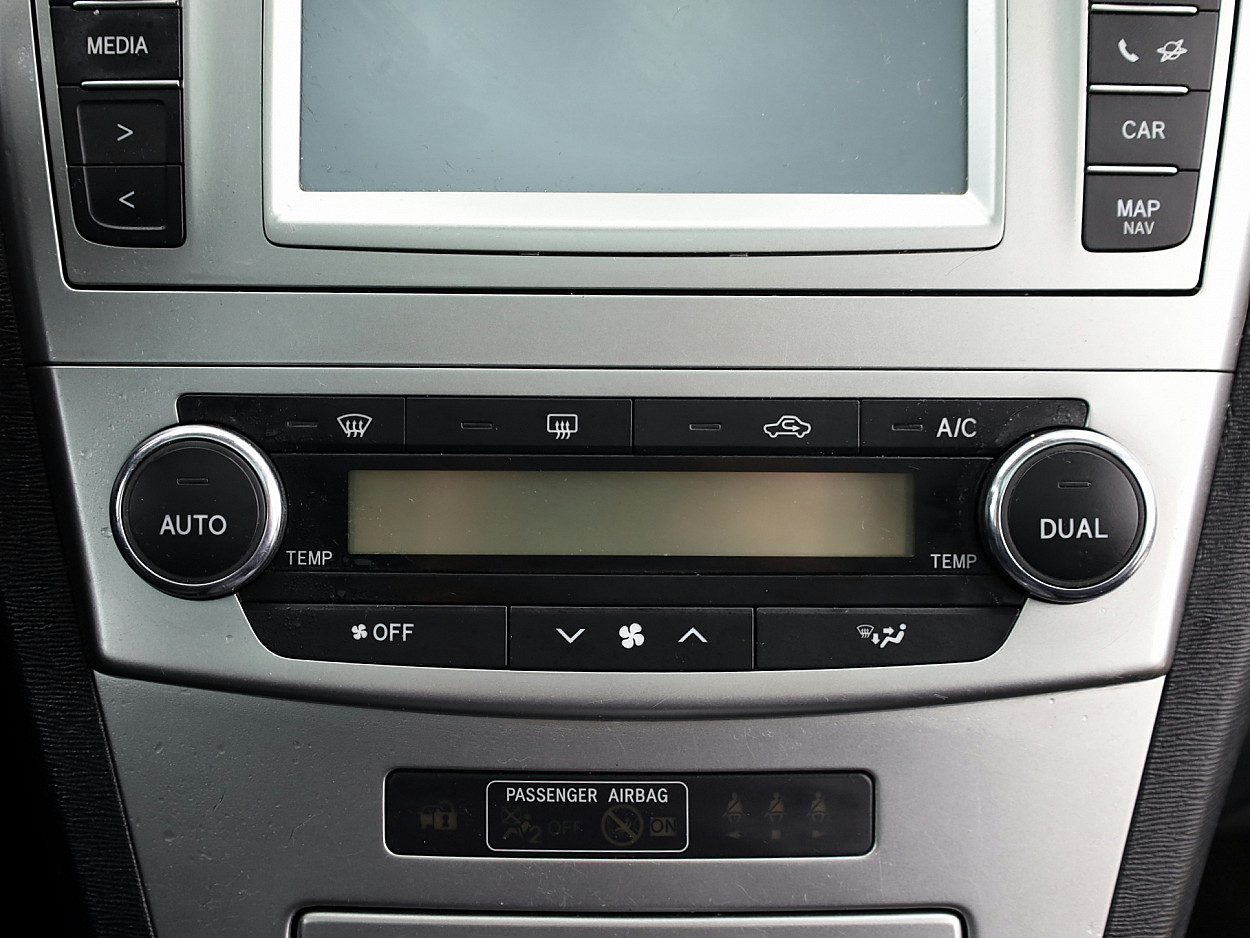 Toyota Avensis Linea Sol Facelift ATM 2.2 D-CAT 110 kW - Photo 10