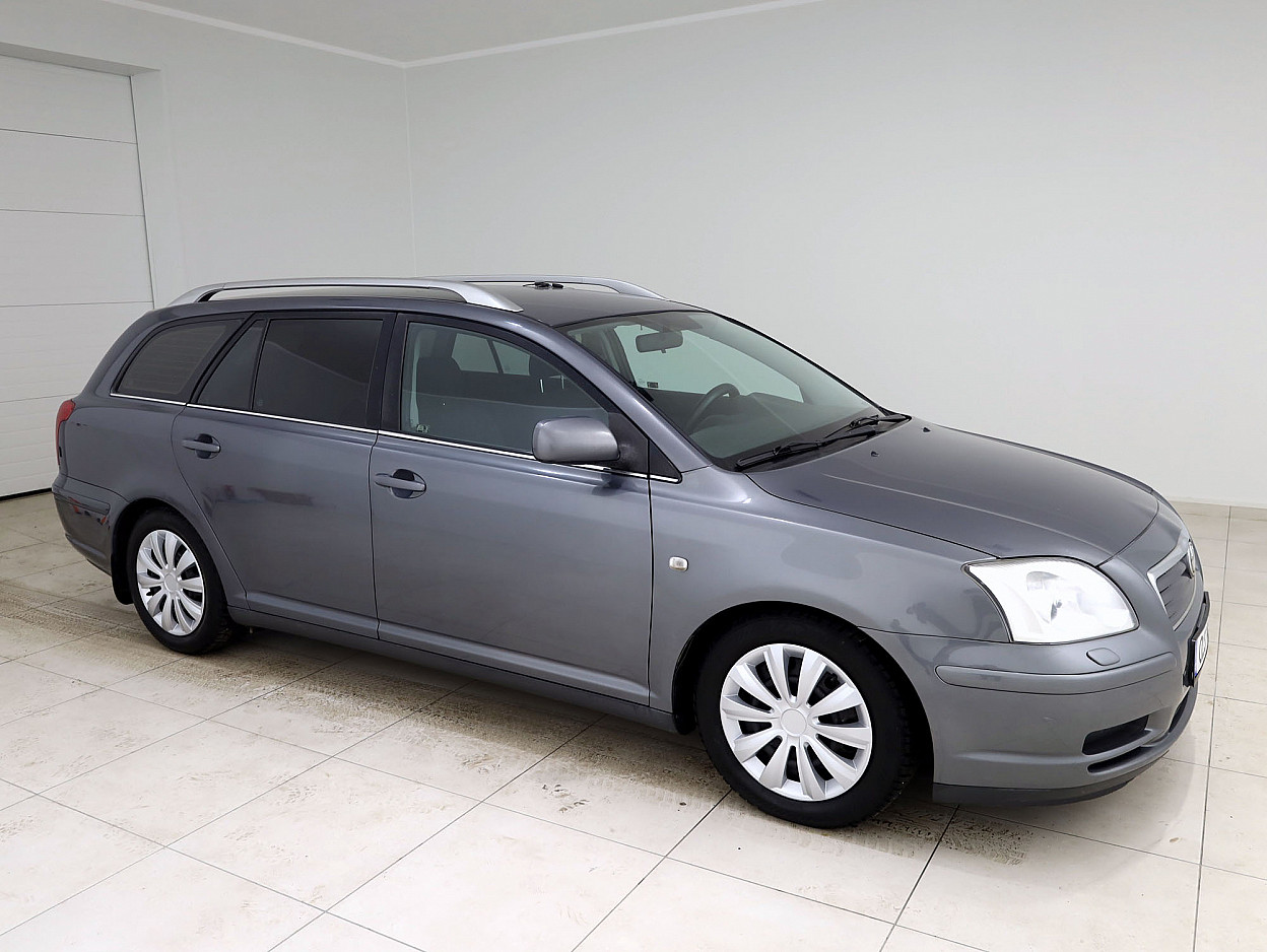 Toyota Avensis Linea Sol 1.8 95 kW - Photo 1