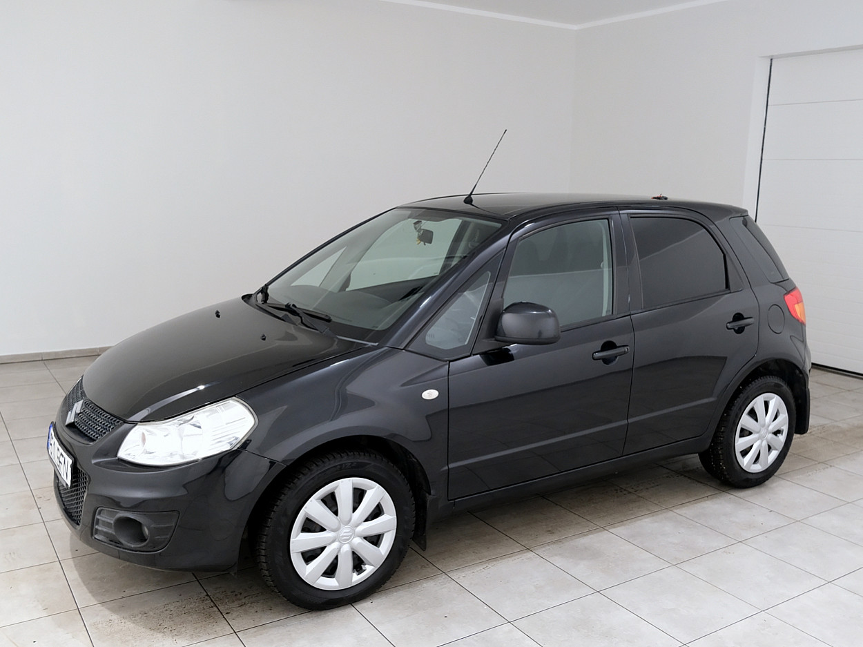 Suzuki SX4 Facelift 1.5 82 kW - Photo 2