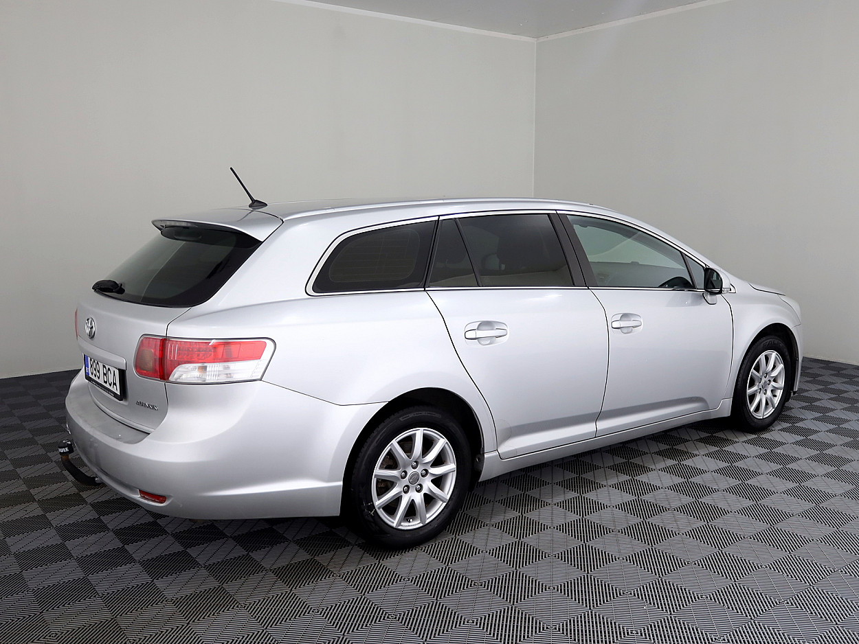 Toyota Avensis Linea Sol ATM 1.8 108kW