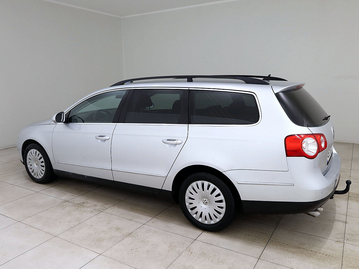 Volkswagen Passat Comforline ATM 2.0 TDI 103 kW - Photo 4