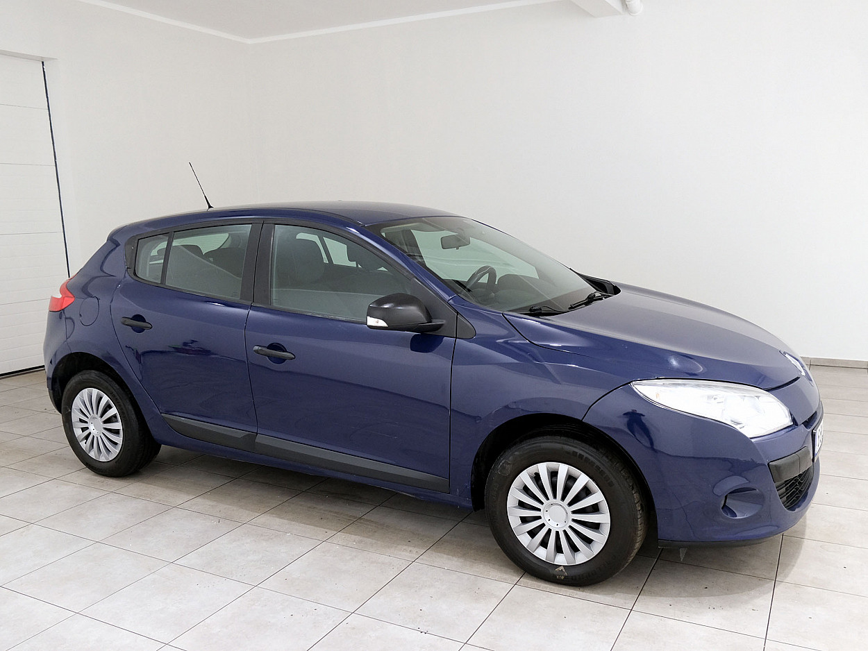 Renault Megane Elegance 1.6 74 kW - Photo 1