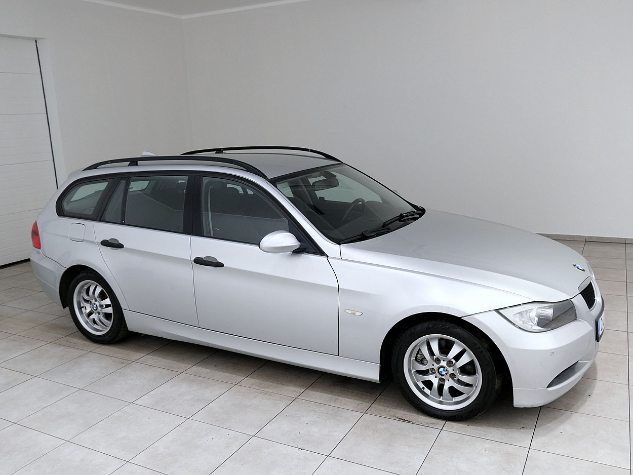 BMW 320 Touring Business ATM 2.0 D 120 kW - Photo 1