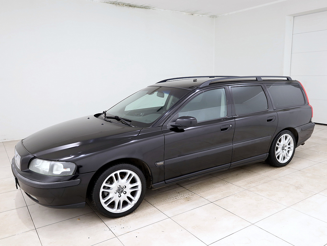 Volvo V70 Summum 2.4 D5 96 kW - Photo 2