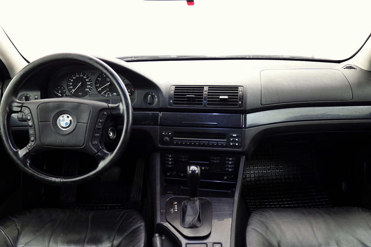 BMW 523 Executive Facelift ATM 2.5 125 kW - Photo 5