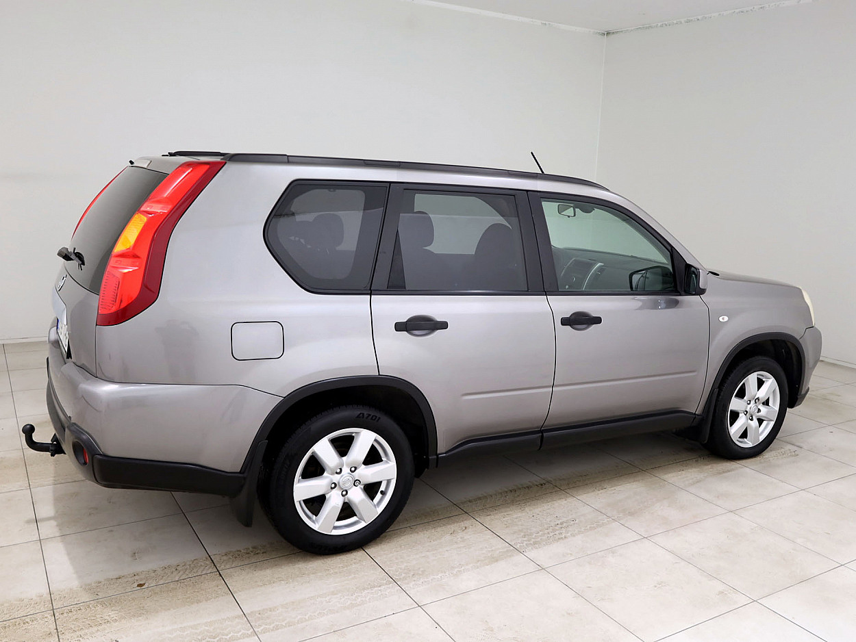 Nissan X-Trail Comfort ATM 2.0 104 kW - Photo 3