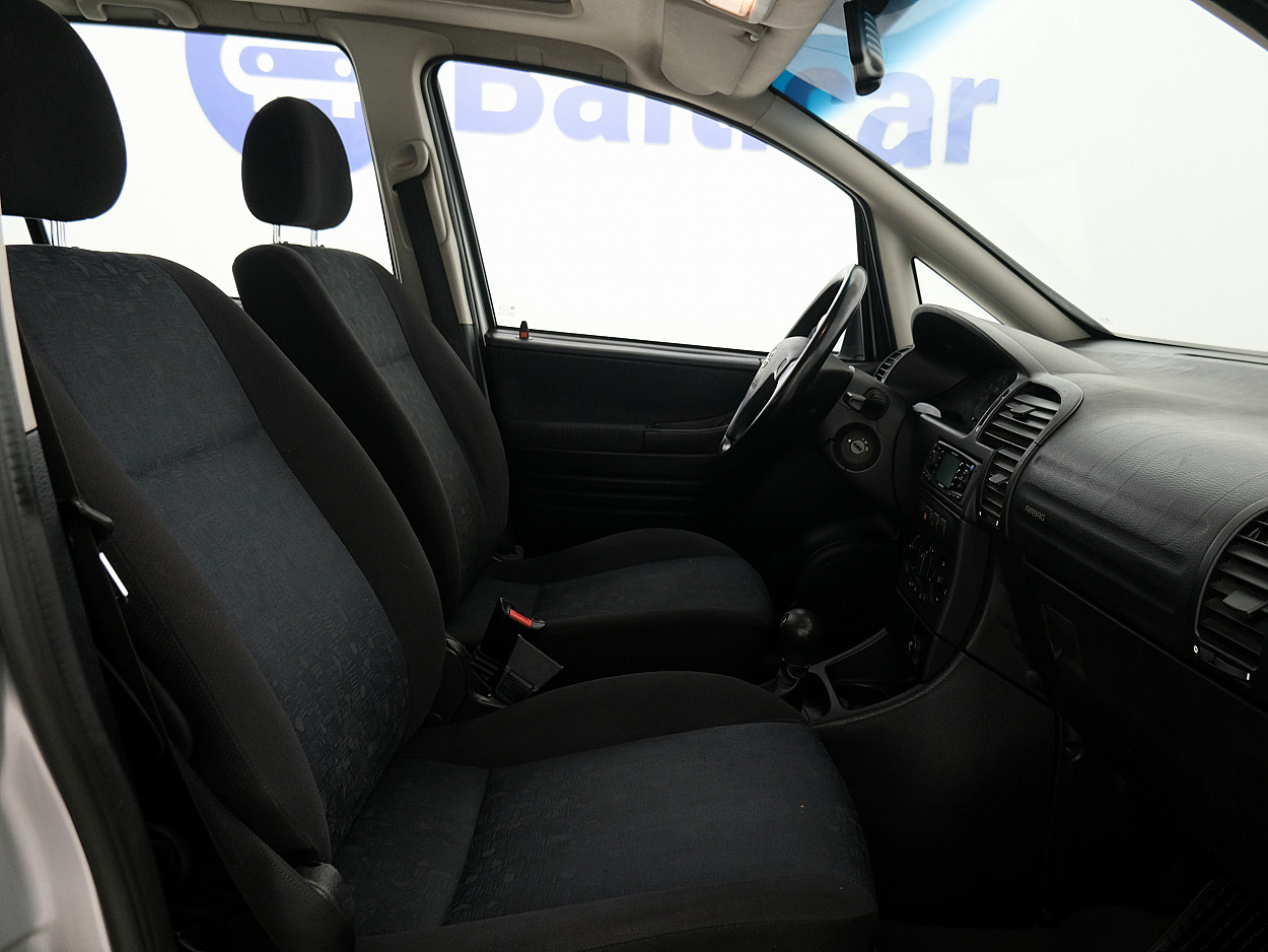 Opel Zafira Elegance ATM 1.8 85 kW - Photo 6