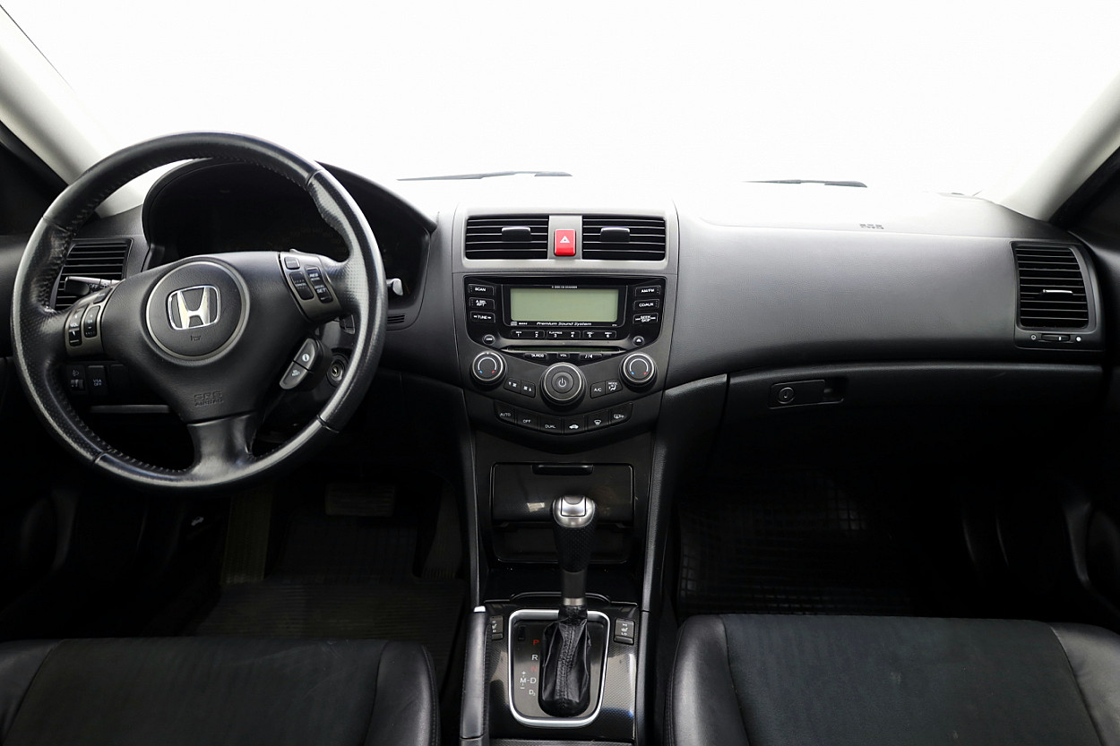 Honda Accord Luxury Facelift ATM 2.0 114 kW - Photo 5