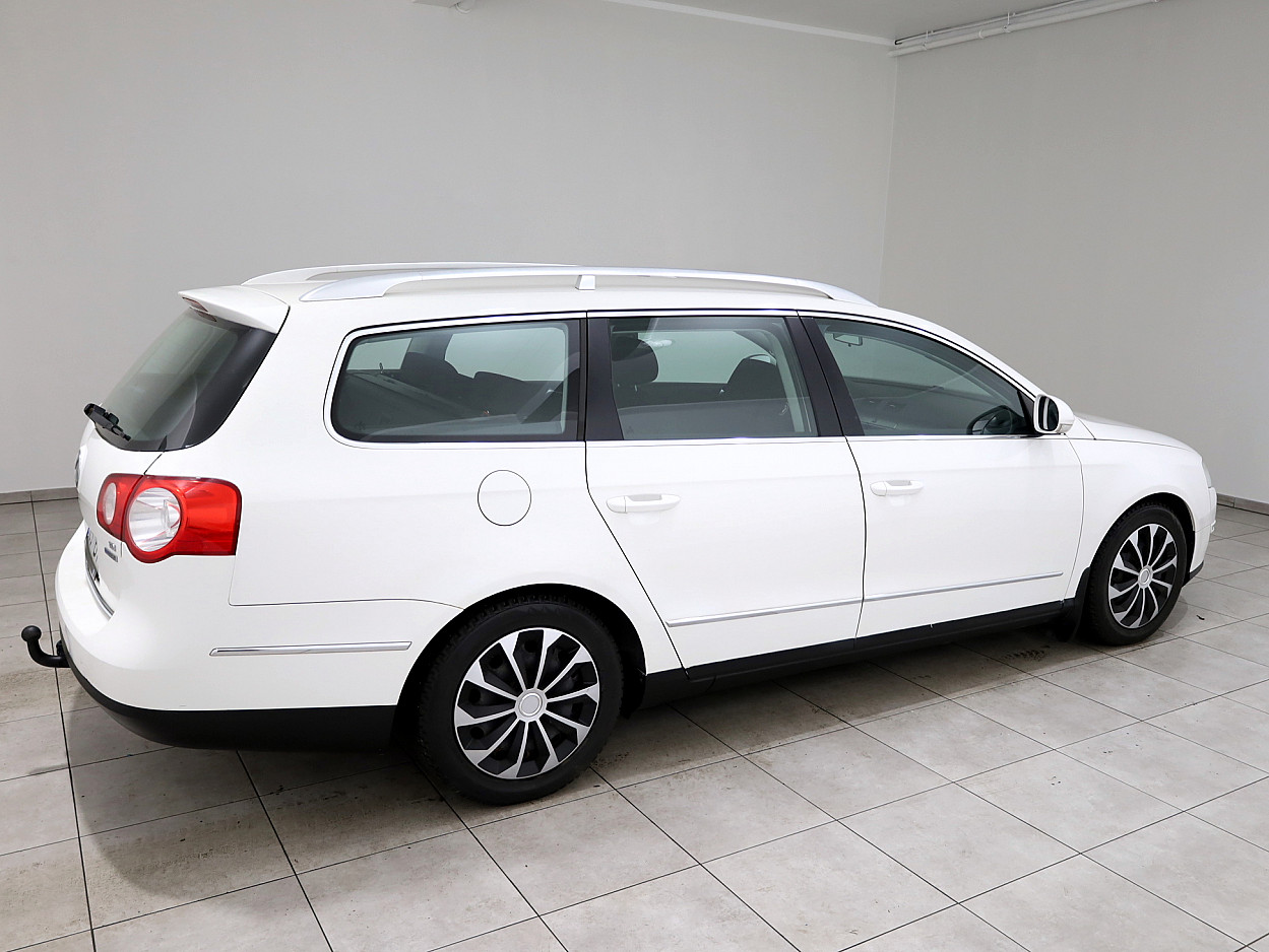 Volkswagen Passat Comfortline Facelift 1.6 TDI 77 kW - Photo 3