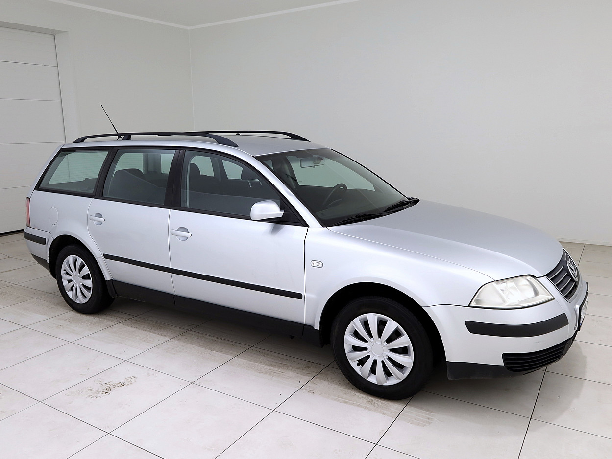 Volkswagen Passat Comfortline Facelift 1.6 75 kW - Photo 1