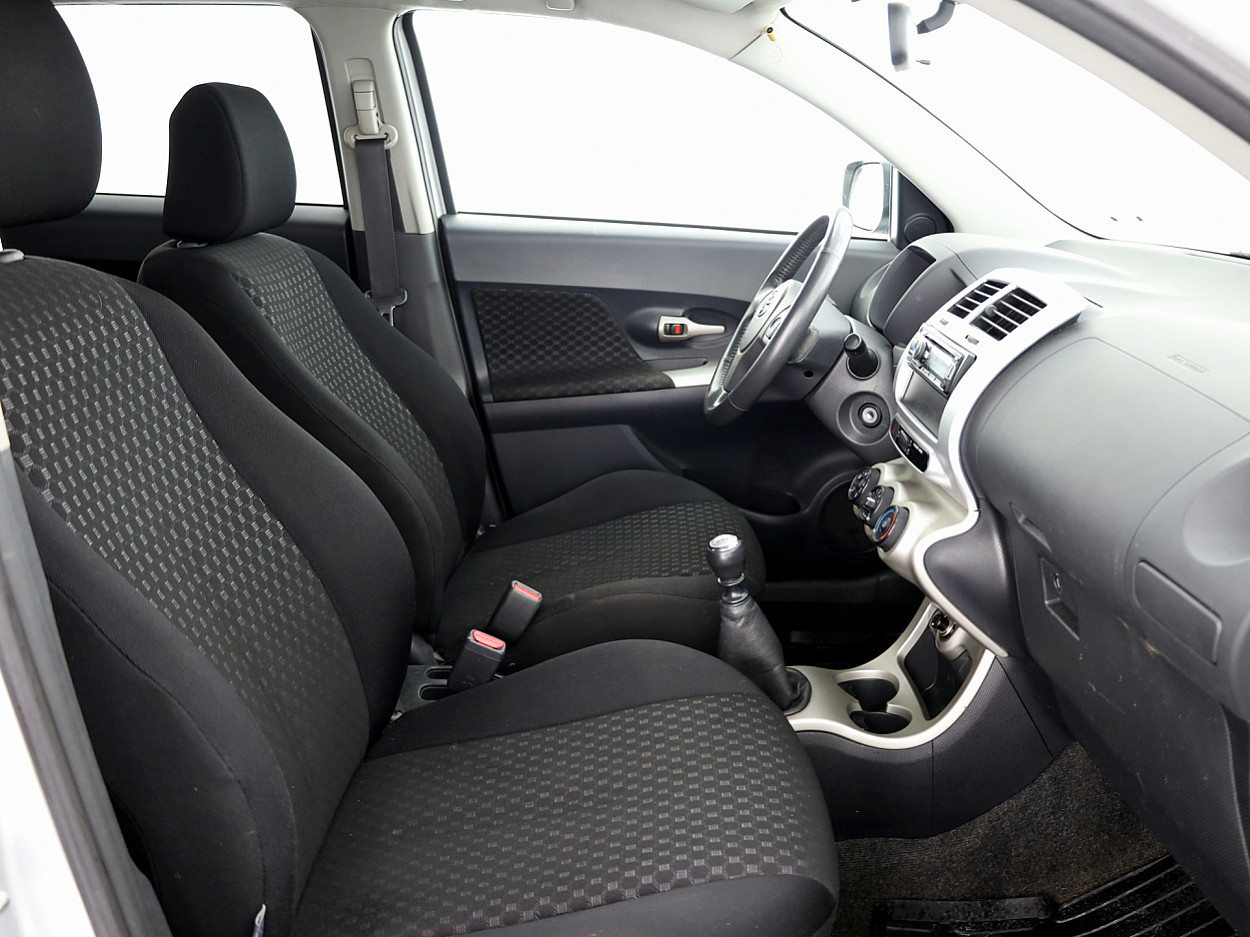 Toyota Urban Cruiser Linea Sol 1.3 74kW