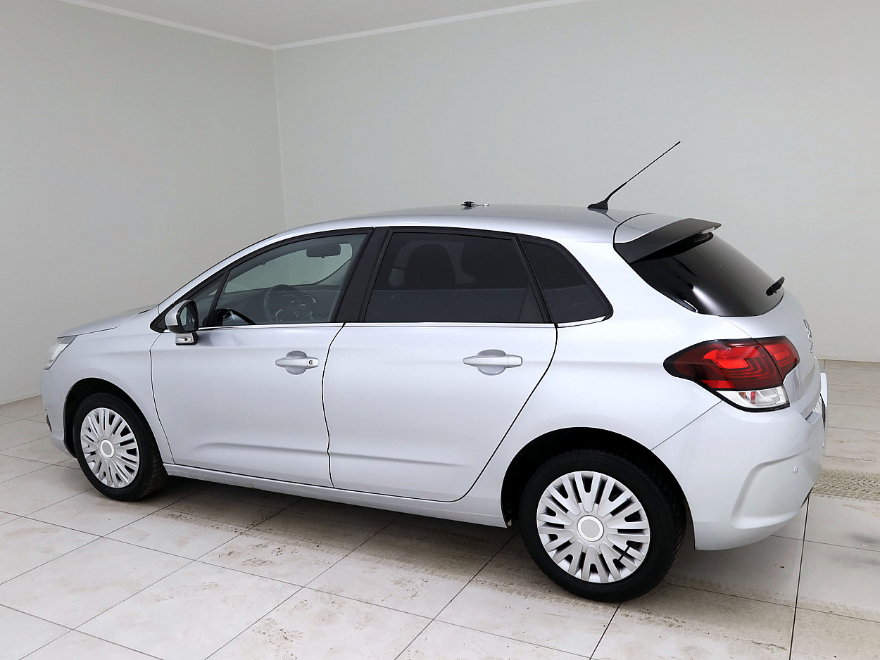 Citroen C4 Elegance Facelift 1.2 81 kW - Photo 4