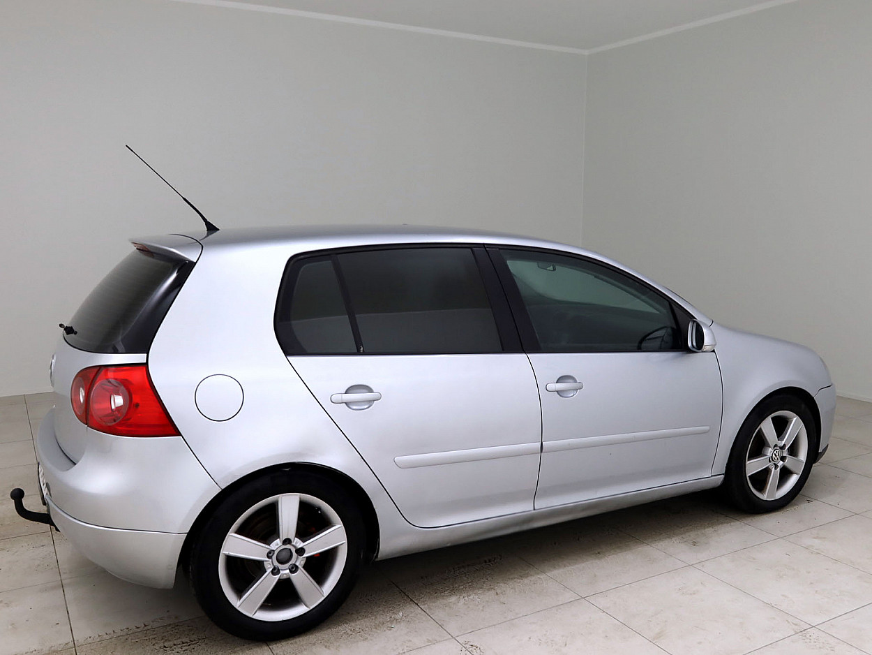 Volkswagen Golf GTI 2.0 TDI 103 kW - Photo 3