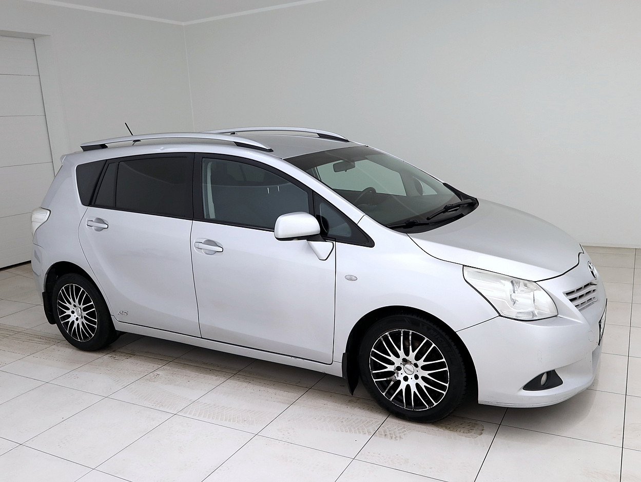 Toyota Verso Linea Sol 2.0 D-4D 93 kW - Photo 1