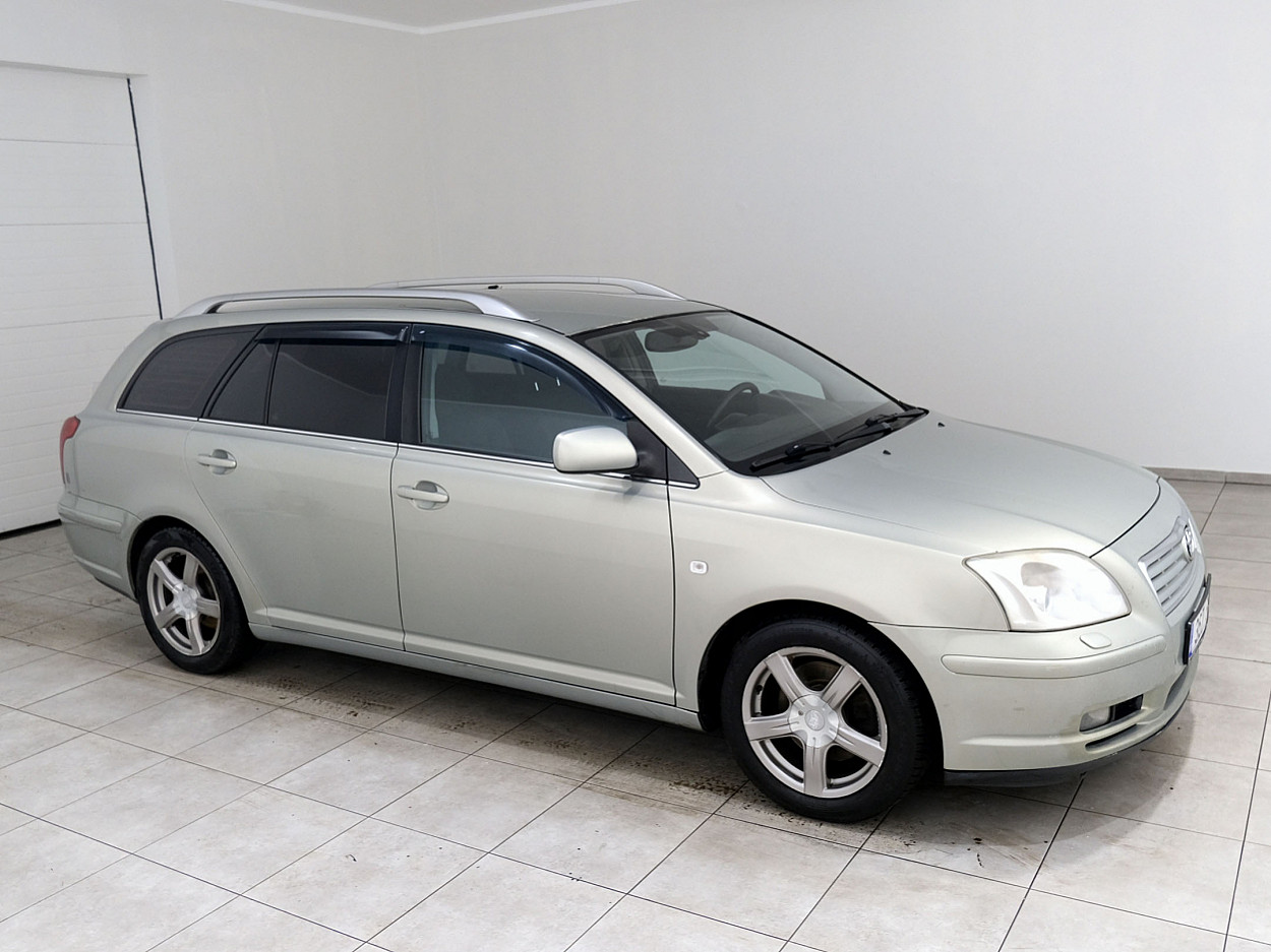 Toyota Avensis Linea Sol 2.2 D-4D 110 kW - Photo 1