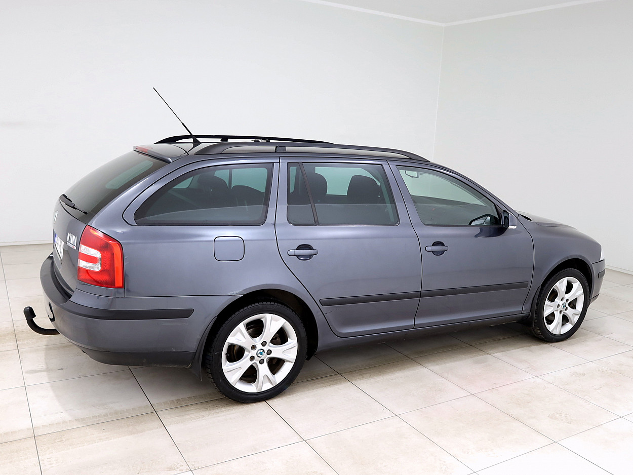 Skoda Octavia Comfortline 1.8 118 kW - Photo 3