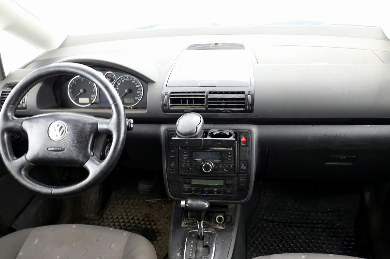 Volkswagen Sharan Comfortline Facelift ATM 1.9 TDI 85kW