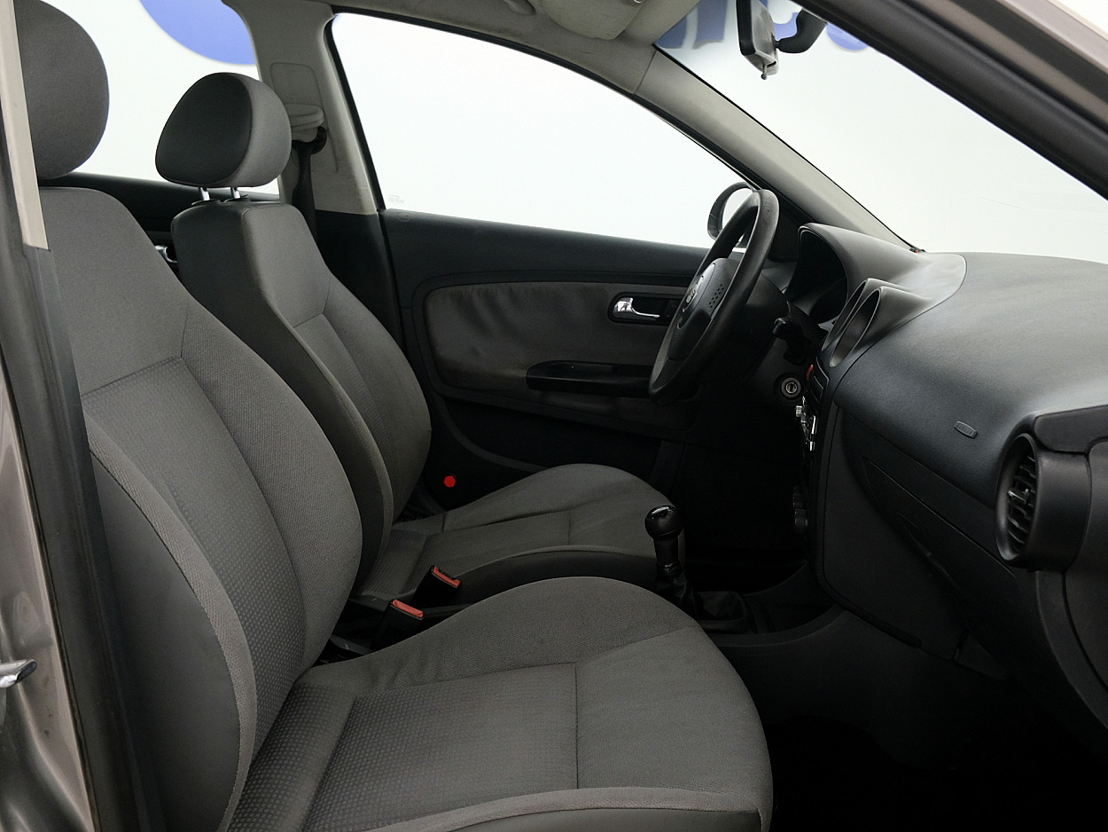 SEAT Cordoba Comfortline Facelift 1.4 55 kW - Photo 6