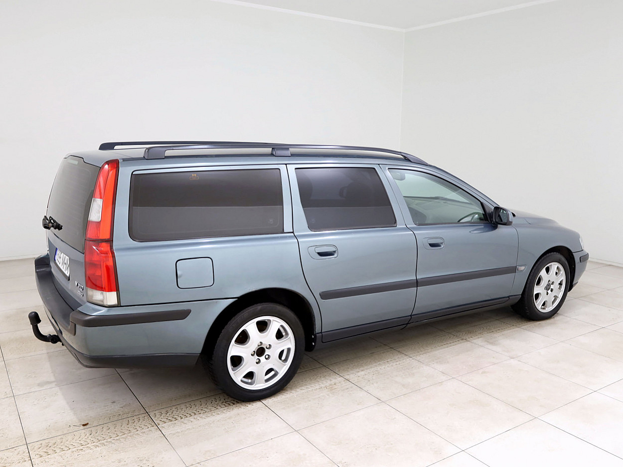 Volvo V70 Summum 2.5 D5 103 kW - Photo 3