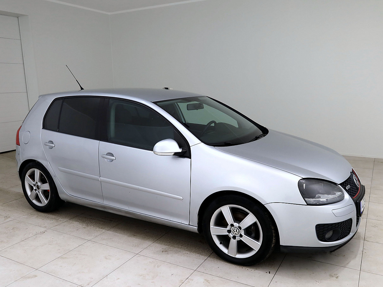 Volkswagen Golf GTI 2.0 TDI 103 kW - Photo 1