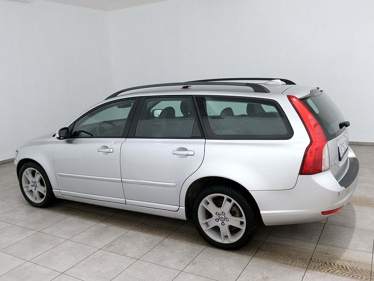 Volvo V50 Summum Facelift ATM 2.0 D4 100 kW - Photo 4