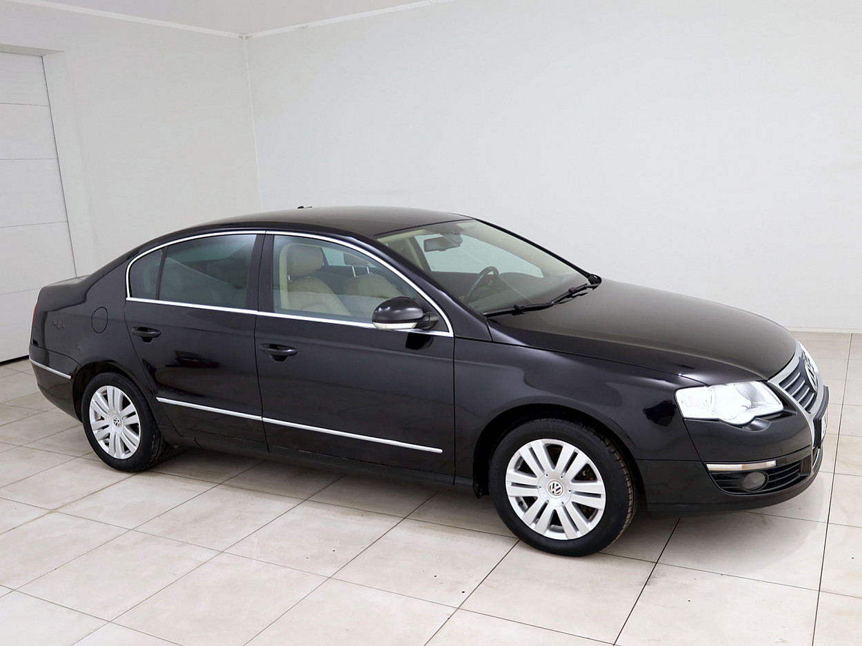 Volkswagen Passat Highline ATM 2.0 110 kW - Photo 1