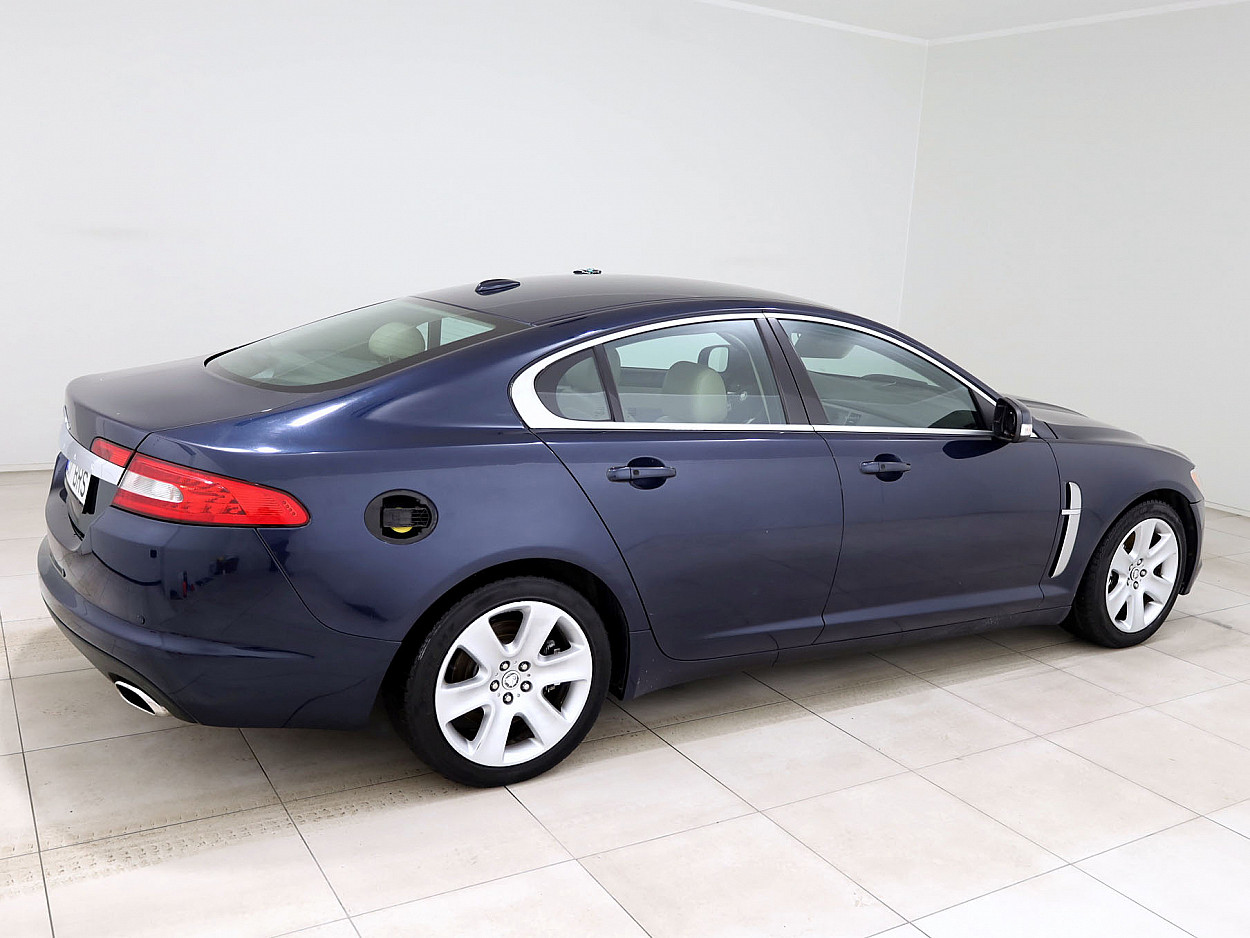 Jaguar XF Luxury 2.7 TD 152 kW - Photo 3