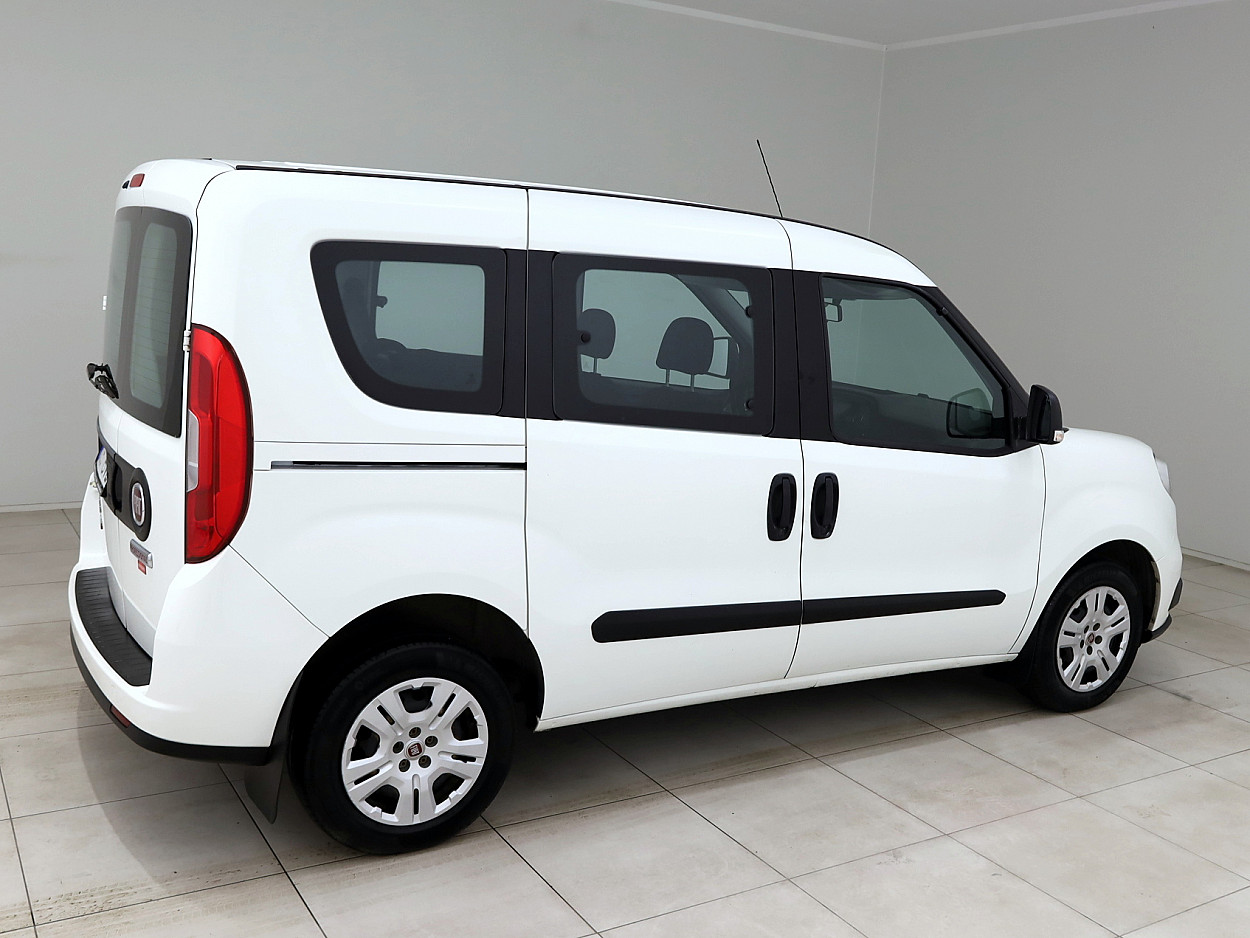 Fiat Doblo Multispace 1.2 JTD 70 kW - Photo 3