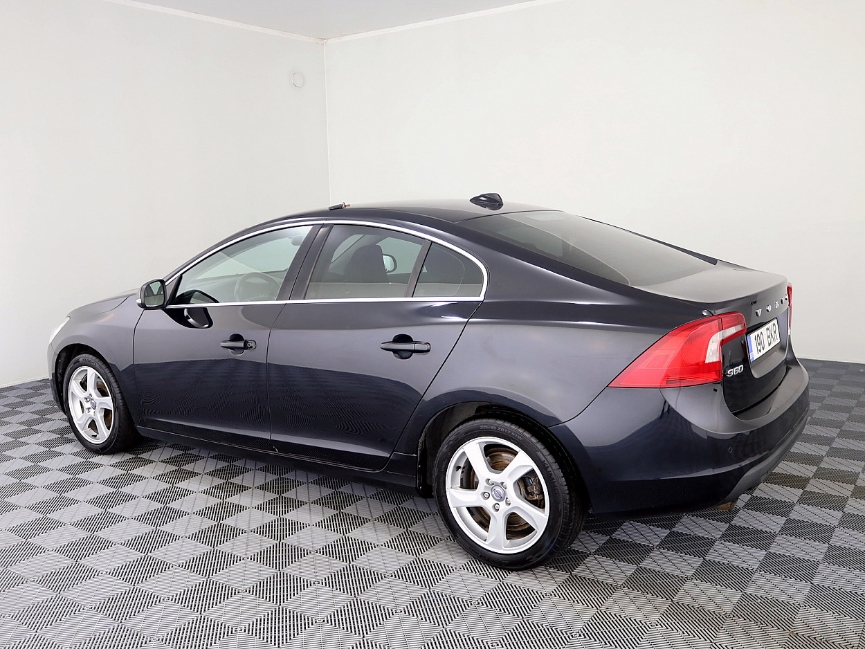 Volvo S60 Momentum 2.0 D5 120kW